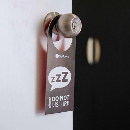 Reddoorz Premium @ Avida Verte Bgc Manila Exterior foto